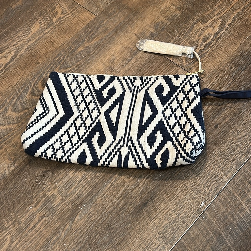 New DwellStudio Vegan Clutch for Women‎ -Boho Style Clutch, Wristlet, Purse Navy - Picture 4 of 7
